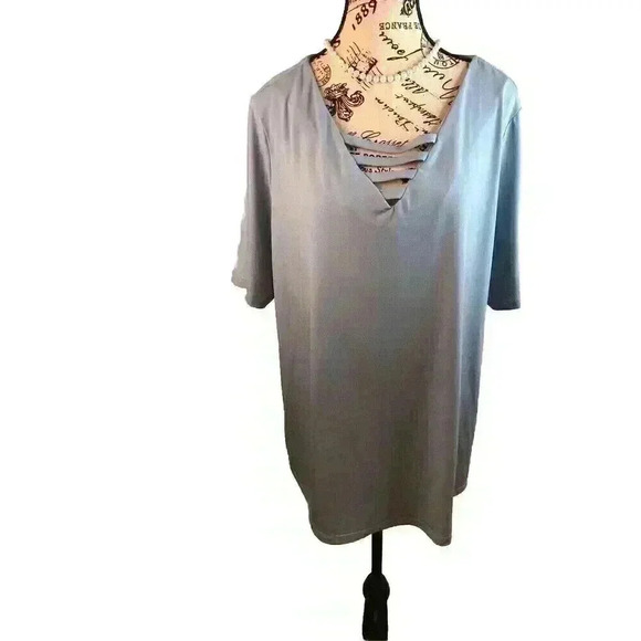 Grayson Womens 1X Blue Knit Ladder Front V-Neck Blouse S/S - Picture 1 of 4